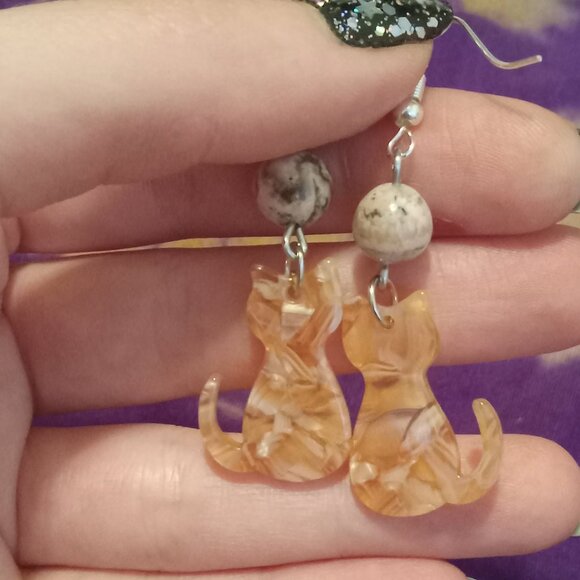 Handmade Rhodonite Kitty Cat Earrings - Picture 3 of 4